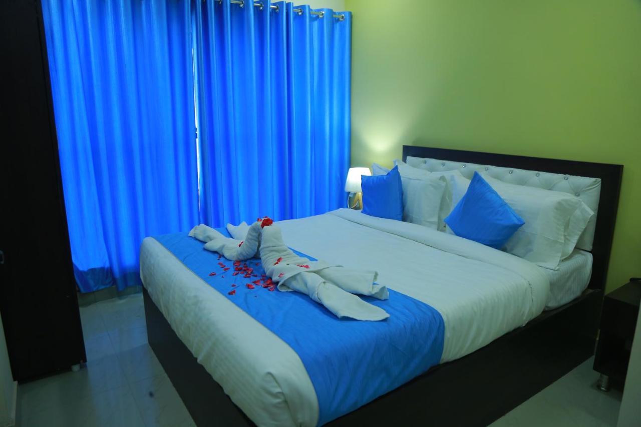 Hotel Sky Park Shamshabad Bagian luar foto